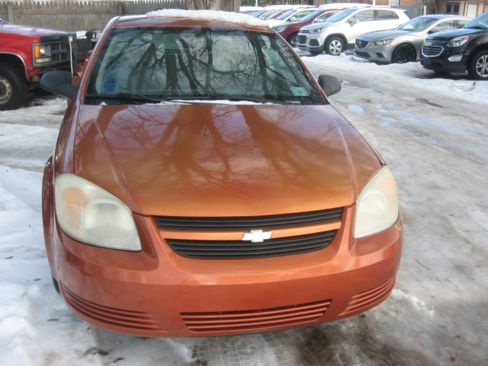 Used 2007 Chevrolet Cobalt LS image 2