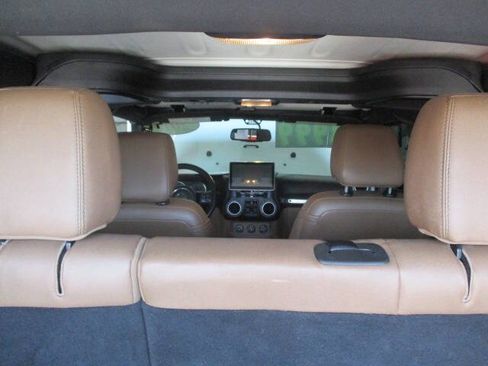 Used 2015 Jeep Wrangler 4WD Unlimited Sahara image 61