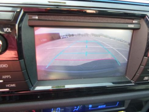 Used 2015 Toyota Corolla S Plus image 28