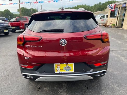 Used 2023 Buick Encore GX AWD Essence image 6