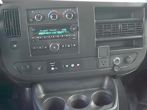 Used 2019 Chevrolet Express 3500 UNAVAIL RWD image 13