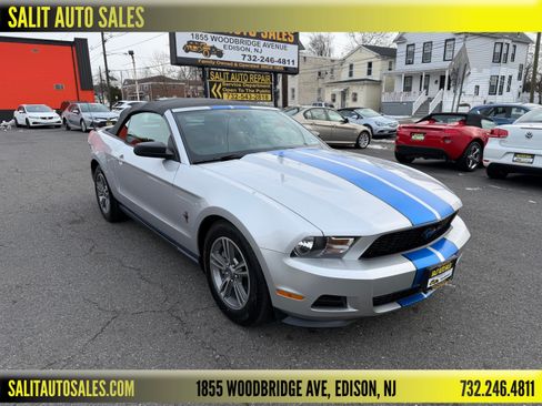 Used 2012 Ford Mustang Premium image 1