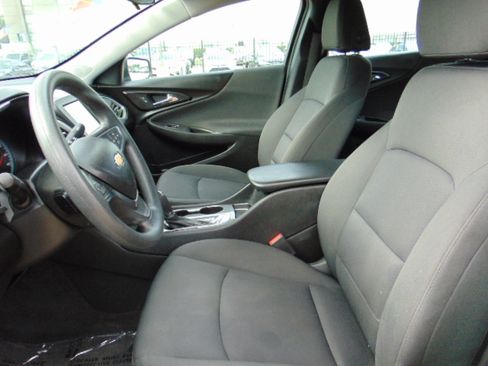 Used 2018 Chevrolet Malibu LS image 12