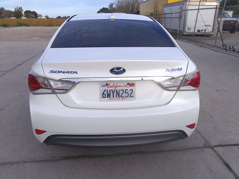 Used 2012 Hyundai Sonata Blue image 6