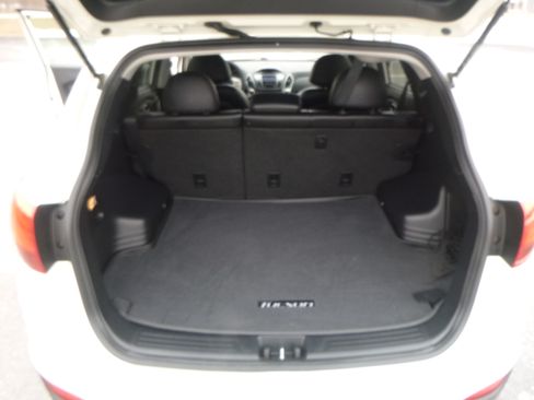 Used 2012 Hyundai Tucson GLS image 6