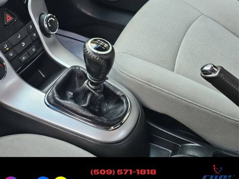 Used 2011 Chevrolet Cruze Eco image 13