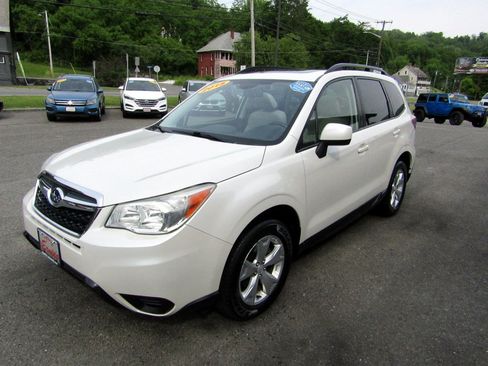 Used 2015 Subaru Forester 2.5i Premium AWD/4WD image 7