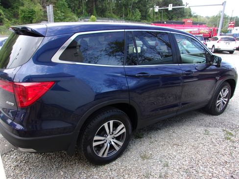 Used 2017 Honda Pilot AWD EX-L image 6