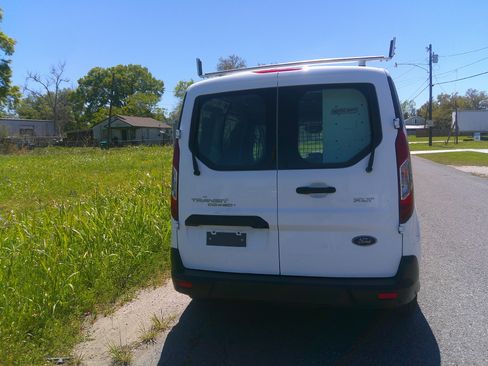 Used 2019 Ford Transit Connect XLT image 5