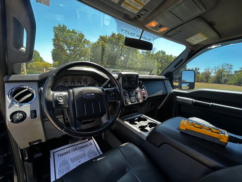 Used 2014 Ford F350 4x4 SuperCab DRW Super Duty image 13