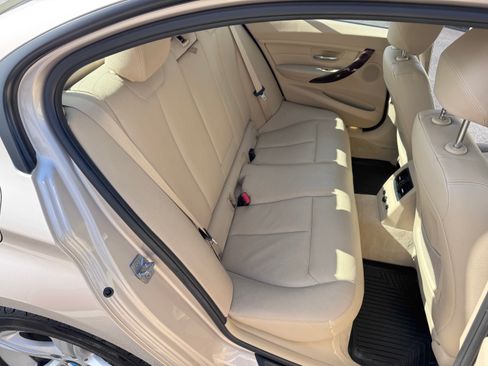 Used 2013 BMW 328i xDrive AWD/4WD image 17