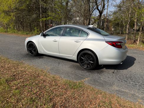 Used 2016 Buick Regal Premium image 29