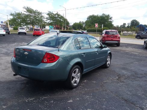 Used 2010 Chevrolet Cobalt LT Sedan w/ 1LT FWD image 13