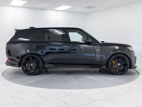 Used 2025 Land Rover Range Rover Long Wheelbase SE image 6