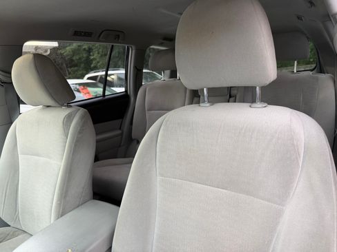 Used 2013 Toyota Highlander 4WD Hybrid image 12