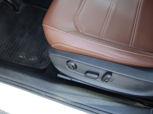 Used 2020 Volkswagen Passat 2.0T SE image 17