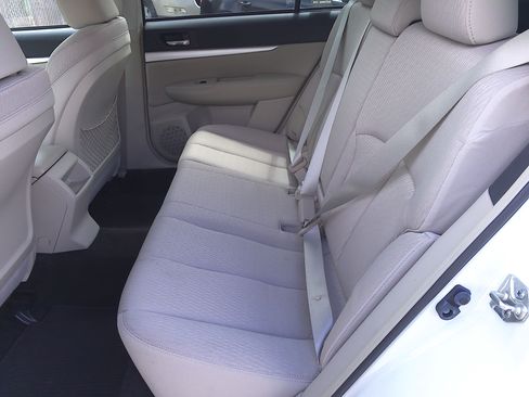 Used 2012 Subaru Outback 2.5i Premium AWD/4WD image 8