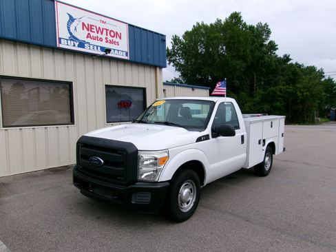 Used 2016 Ford F250 2WD Regular Cab Super Duty image 10