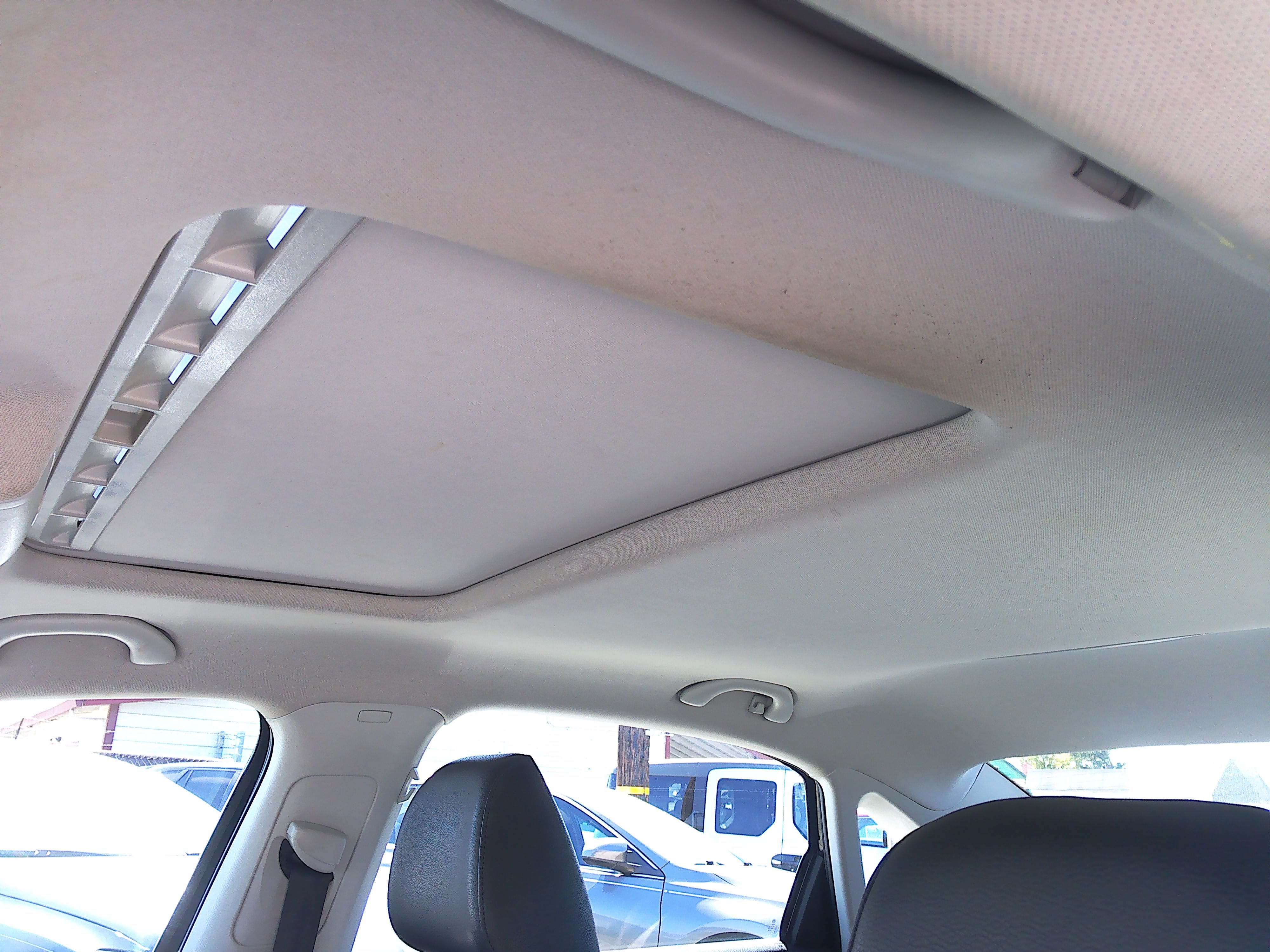Used 2013 Volkswagen Passat SE FWD image 29