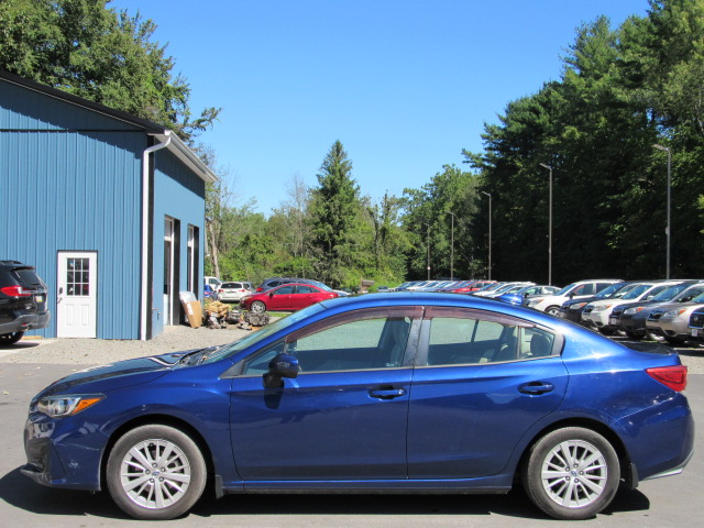 Used 2017 Subaru Impreza 2.0i Premium Sedan AWD/4WD image 4