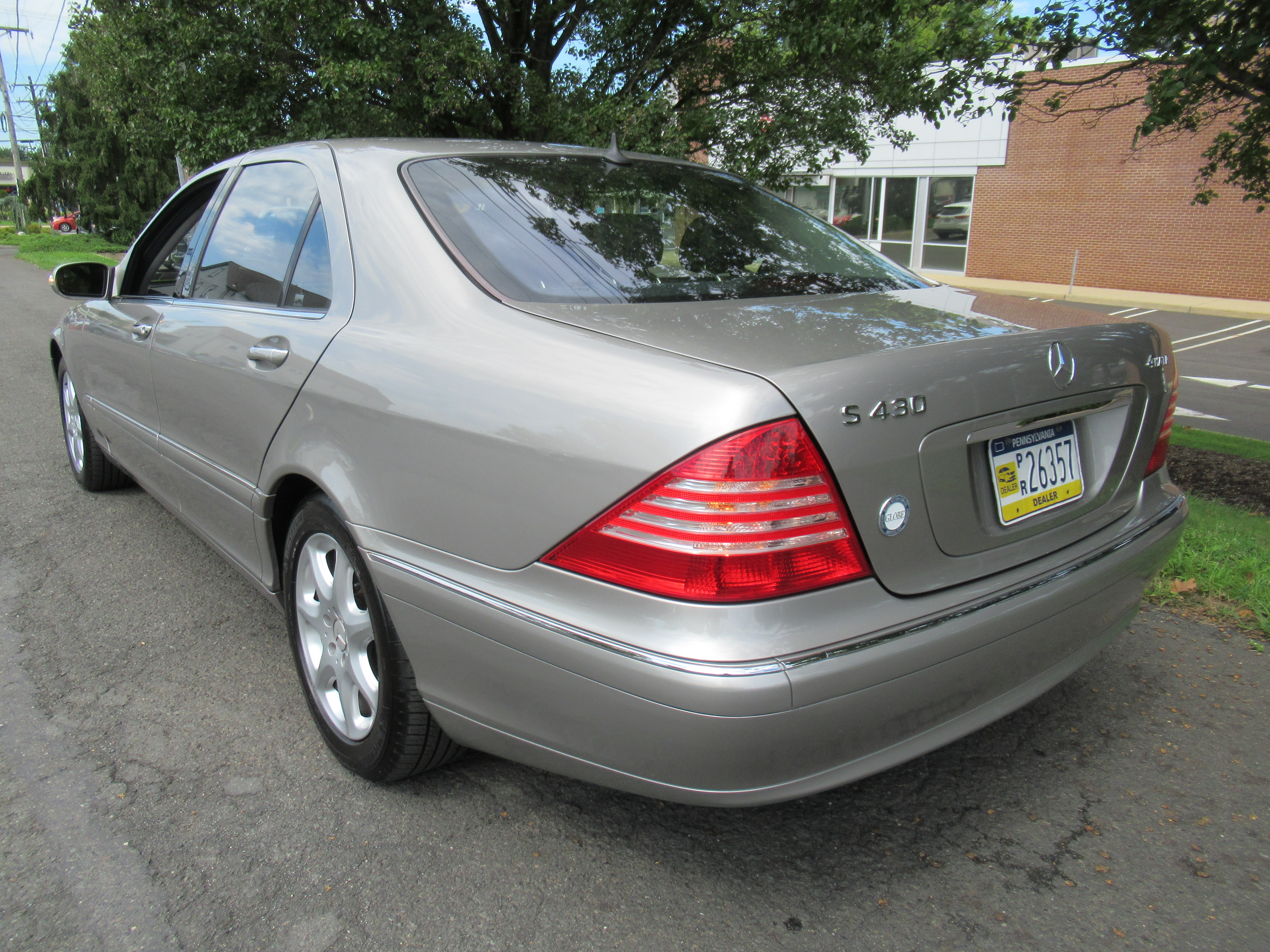 Used 2005 Mercedes-Benz S 430 4MATIC image 6