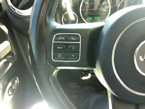 Used 2015 Jeep Wrangler 4WD Unlimited Sahara image 54
