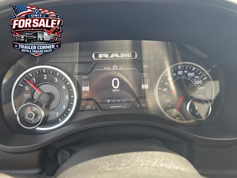 Used 2019 RAM 1500 4x4 Crew Cab Big Horn image 15