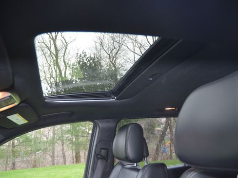 Used 2015 Jeep Grand Cherokee Limited image 11