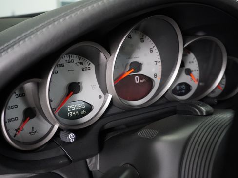 Used 2005 Porsche 911 Carrera S RWD image 37