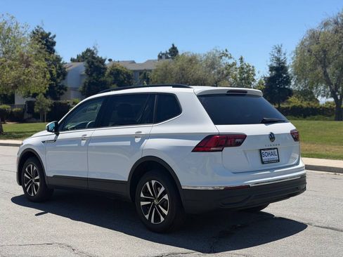 Used 2022 Volkswagen Tiguan FWD S image 3