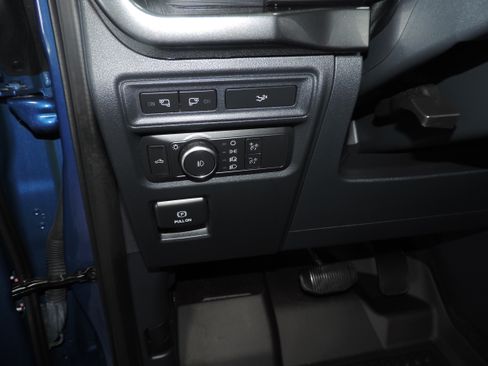 Used 2022 Ford F150 Sport image 36