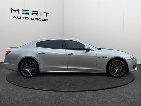 Used 2018 Maserati Quattroporte GTS GranSport image 10