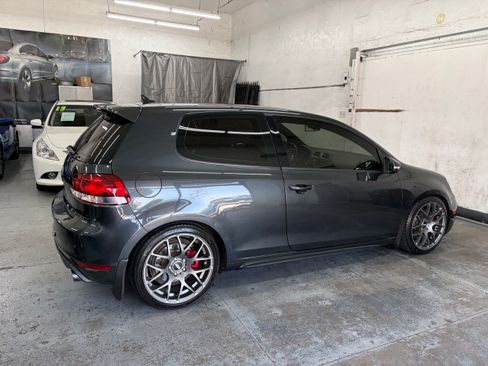 Used 2010 Volkswagen GTI 2-Door FWD image 8