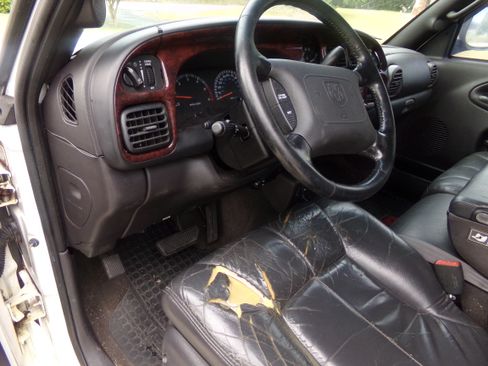 Used 2001 Dodge Ram 1500 Truck Sport image 11