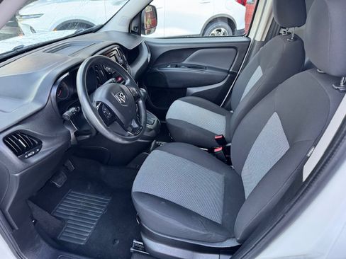 Used 2019 RAM ProMaster City Tradesman image 8