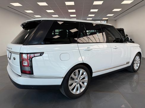 Used 2016 Land Rover Range Rover HSE image 4