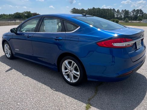 Used 2018 Ford Fusion S Hybrid FWD image 7