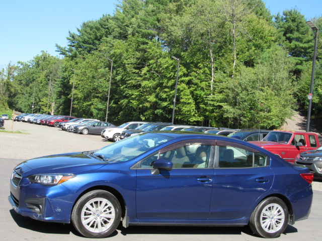 Used 2017 Subaru Impreza 2.0i Premium Sedan AWD/4WD image 17