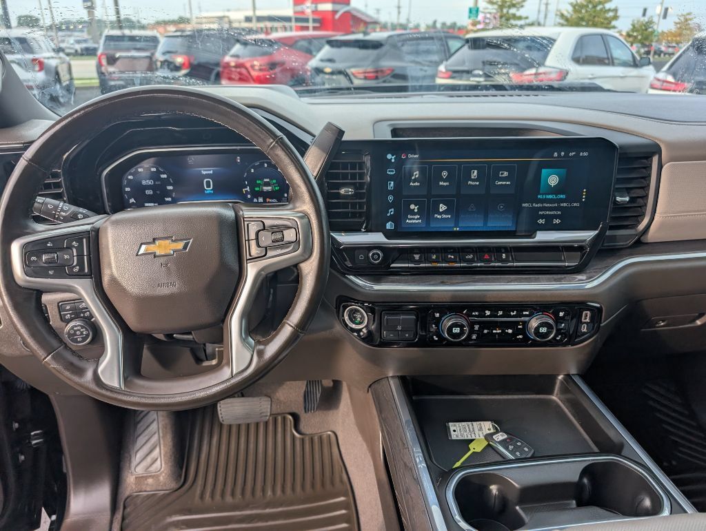 Used 2024 Chevrolet Silverado 2500 4x4 Crew Cab LTZ image 10