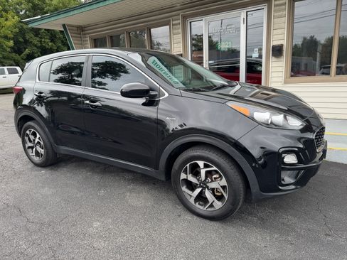 Used 2020 Kia Sportage AWD LX image 2