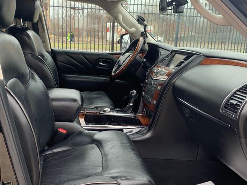 Used 2015 INFINITI QX80 Luxe image 12