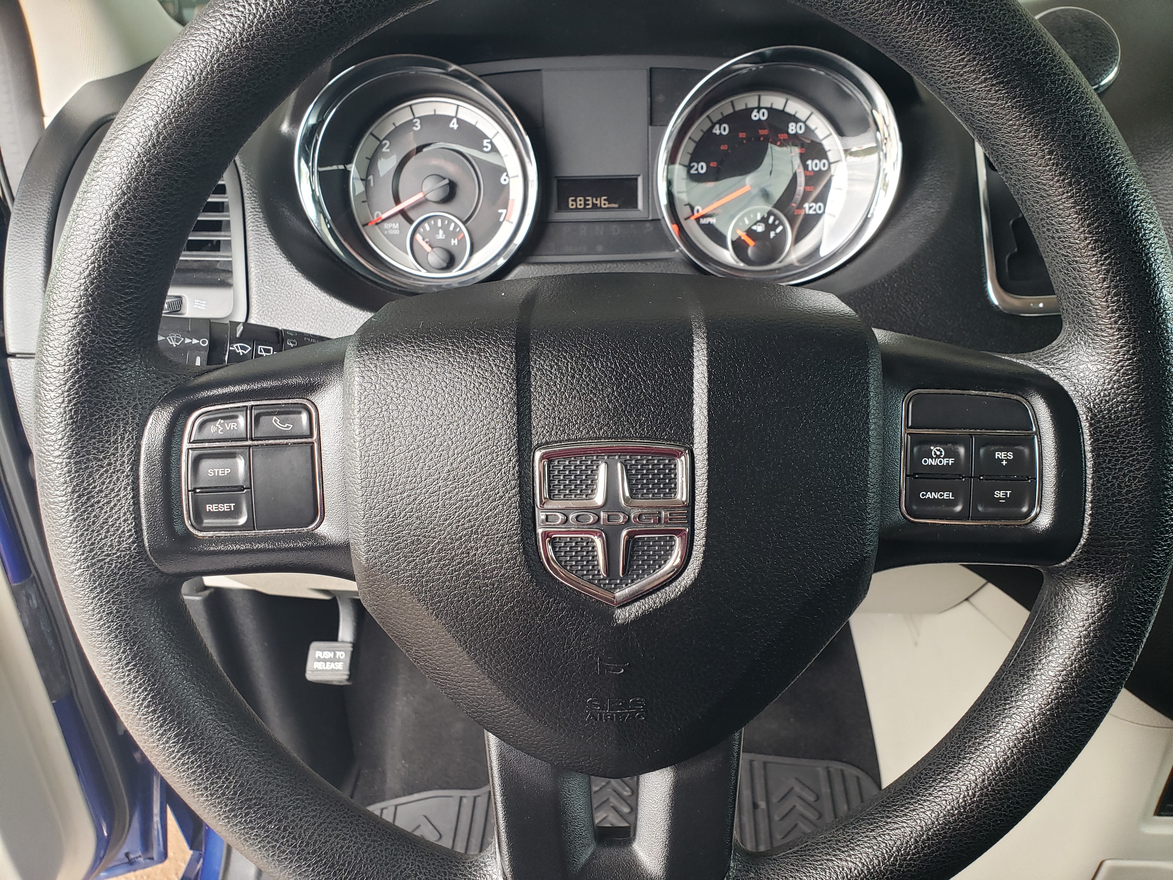 Used 2019 Dodge Grand Caravan SE FWD image 11