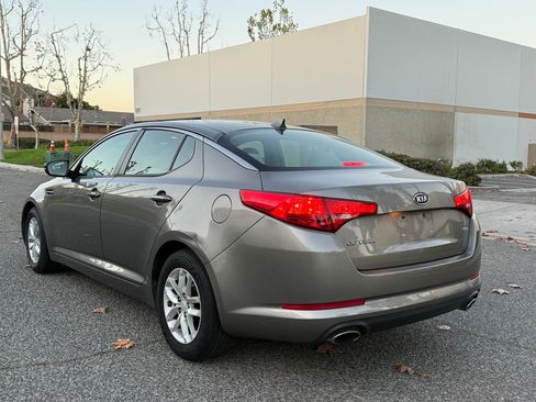 Used 2012 Kia Optima LX image 4