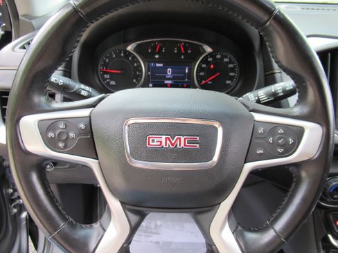 Used 2021 GMC Terrain AWD SLE image 11