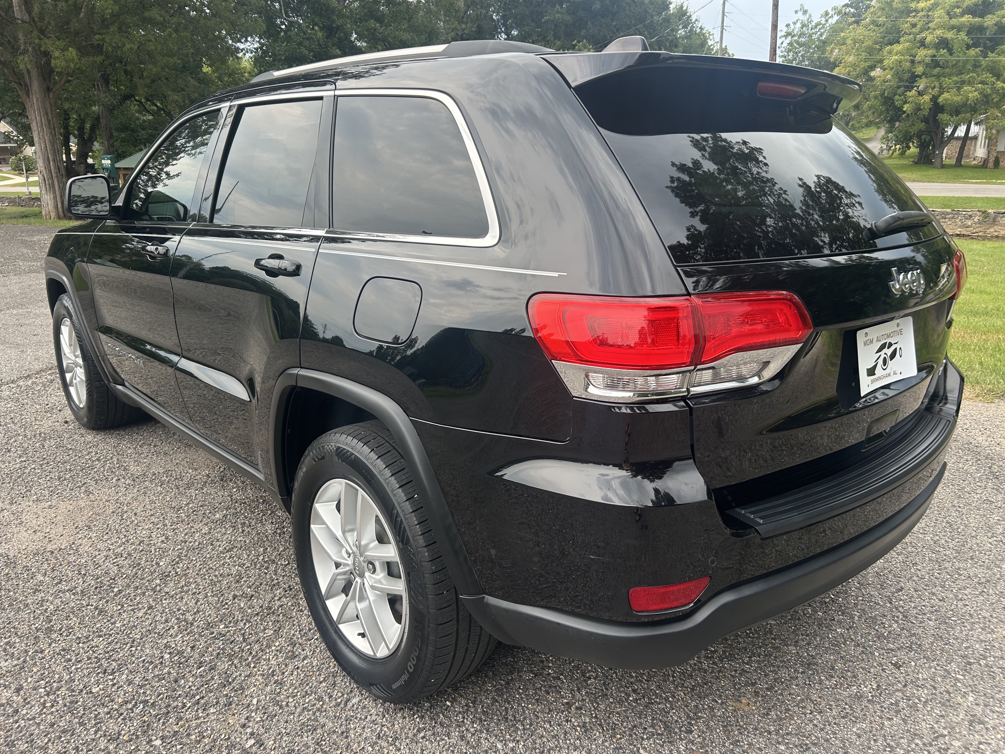 Used 2018 Jeep Grand Cherokee 2WD Laredo image 8