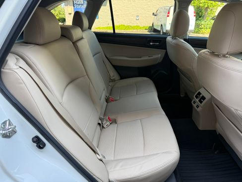 Used 2015 Subaru Outback 2.5i Limited AWD/4WD image 53