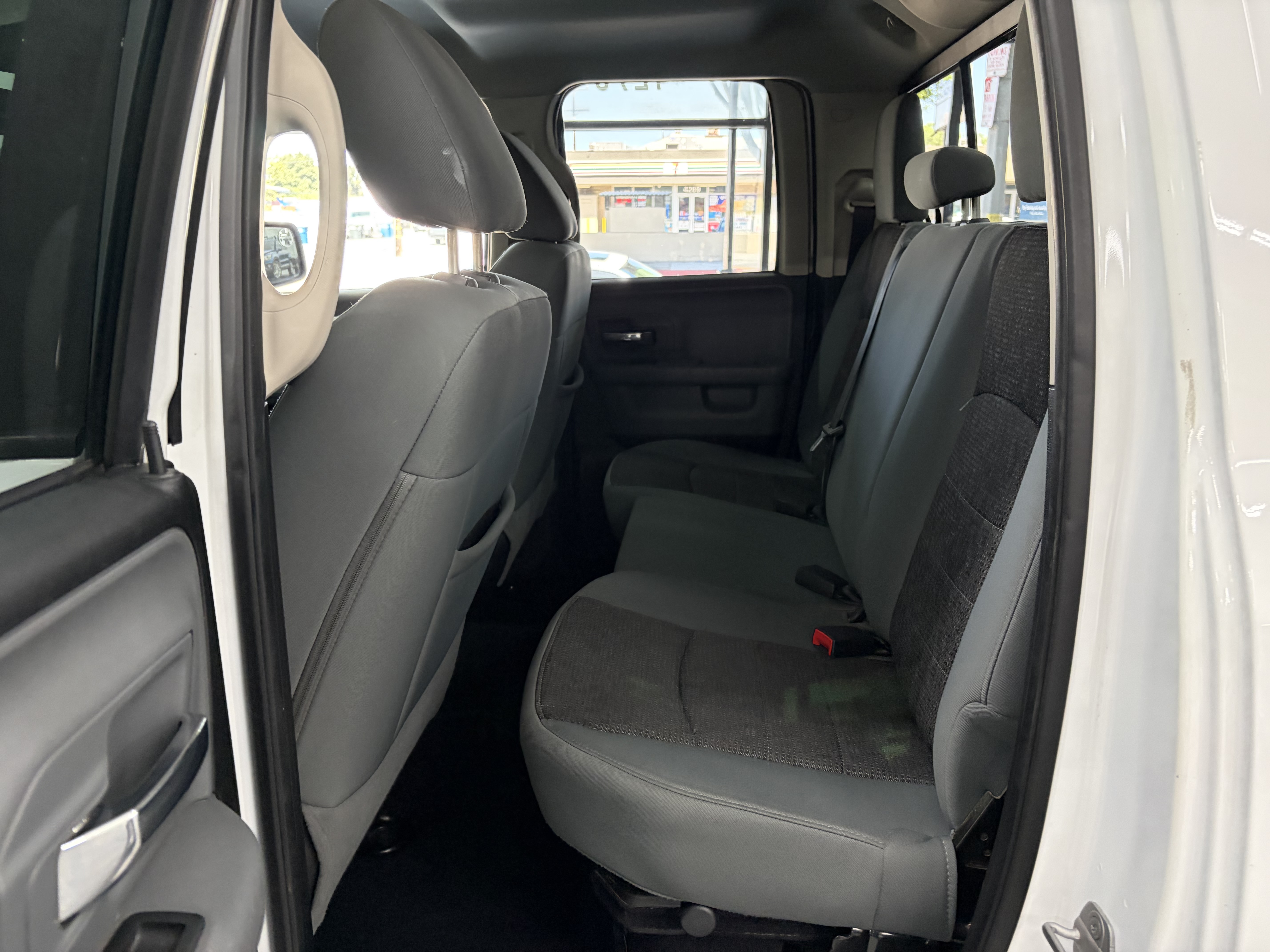 Used 2013 RAM 1500 2WD Quad Cab SLT image 13