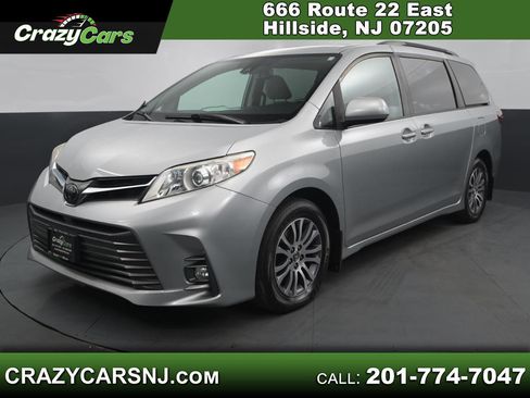 Used 2020 Toyota Sienna image 1