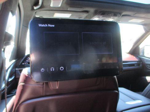 Used 2023 Cadillac Escalade Platinum Sport image 13