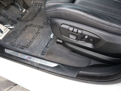 Used 2018 BMW X6 xDrive35i w/ M-Sport Package image 21